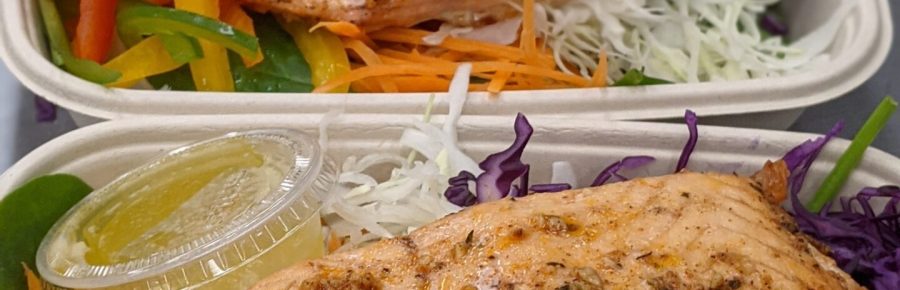 Rainbow-Salad-With-Salmon